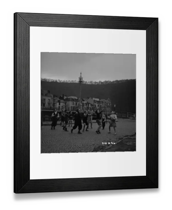 Framed Print : aga1948 bw neg 199 Framed Print : aga1948 bw neg 199