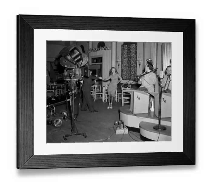 Framed Print : dan1950 bw neg pub 041 Framed Print : dan1950 bw neg pub 041