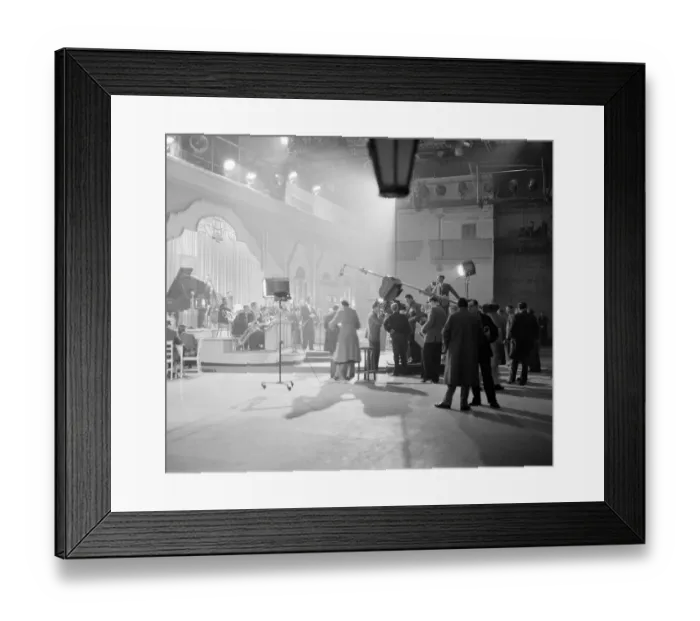 Framed Print : dan1950 bw neg pub 042 Framed Print : dan1950 bw neg pub 042