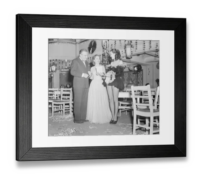 Framed Print : dan1950 bw neg pub 054 Framed Print : dan1950 bw neg pub 054