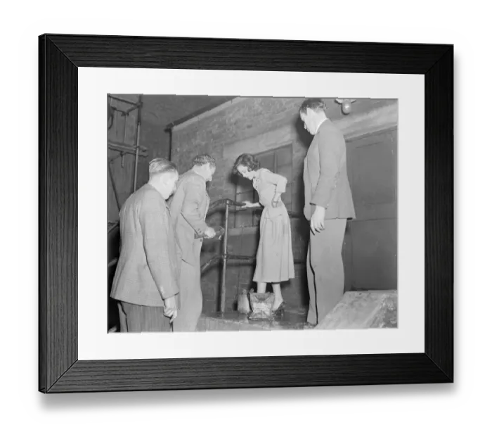 Framed Print : dan1950 bw neg pub 058 Framed Print : dan1950 bw neg pub 058