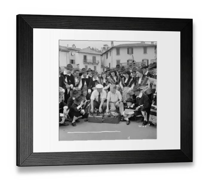 Framed Print : lol1954 bw neg pub 009 Framed Print : lol1954 bw neg pub 009