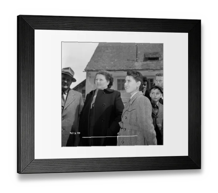 Framed Print : div1954 bw neg 051 Framed Print : div1954 bw neg 051