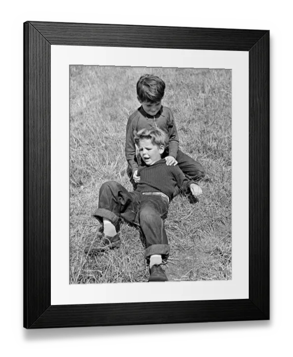 Framed Print : mns1957 bw neg pub 072