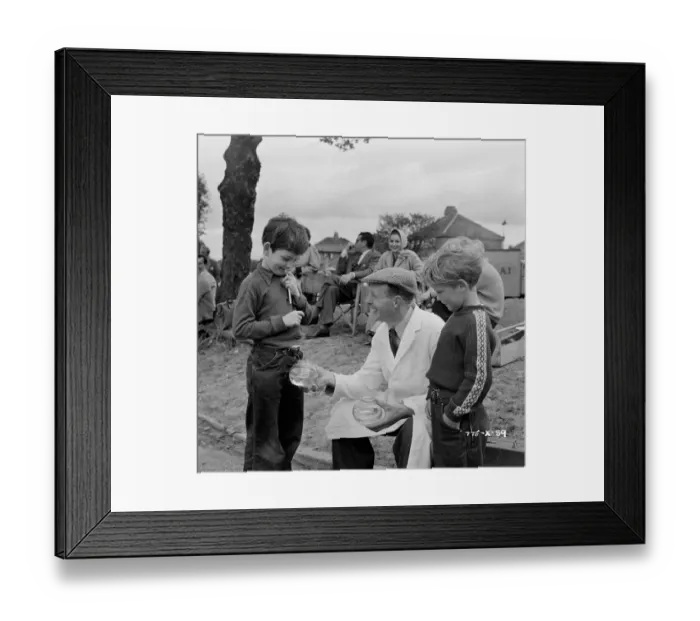 Framed Print : mns1957 bw neg pub 089 Framed Print : mns1957 bw neg pub 089