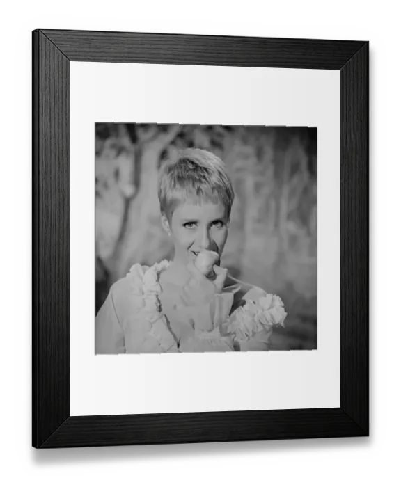 Framed Print : ave5 jok bw neg 008