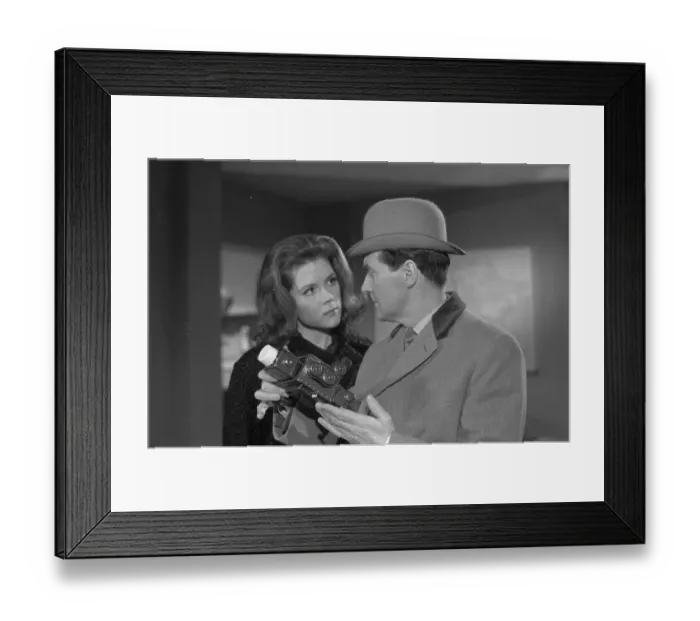 Framed Print : ave4 cyb bw neg 003