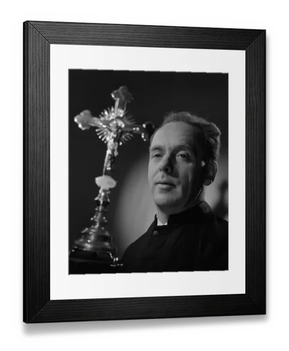 Framed Print : wen1942 bw neg por 014 Framed Print : wen1942 bw neg por 014