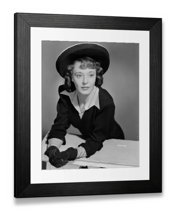 Framed Print : wen1942 bw neg por 022 Framed Print : wen1942 bw neg por 022