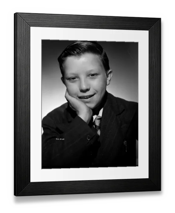 Framed Print : wen1942 bw neg por 053 Framed Print : wen1942 bw neg por 053