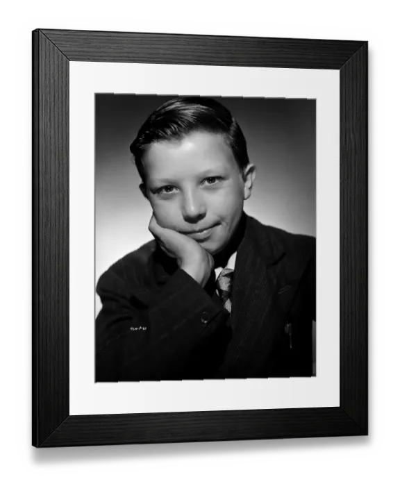 Framed Print : wen1942 bw neg por 054 Framed Print : wen1942 bw neg por 054