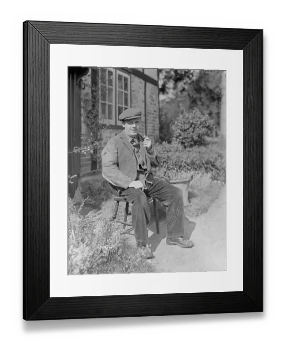 Framed Print : wen1942 bw neg pro 054