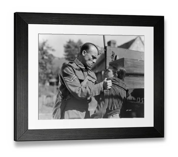 Framed Print : wen1942 bw neg pro 060 Framed Print : wen1942 bw neg pro 060