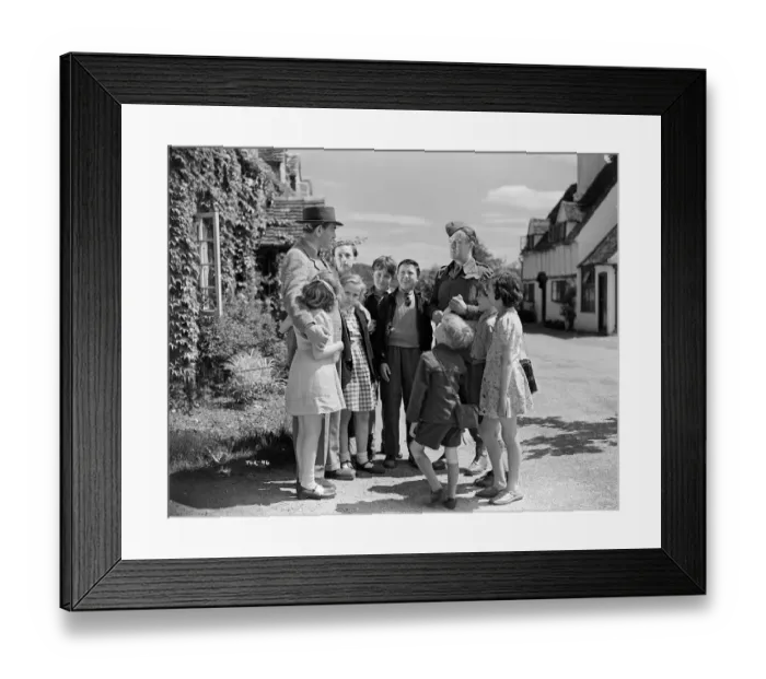Framed Print : wen1942 bw neg pro 062
