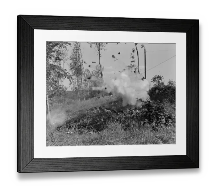 Framed Print : wen1942 bw neg pro 077 Framed Print : wen1942 bw neg pro 077