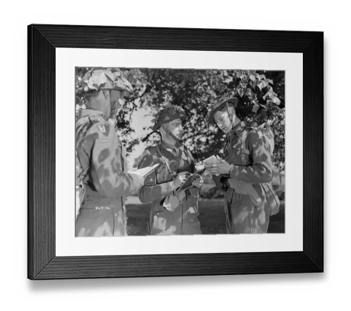 Framed Print : wen1942 bw neg pro 079