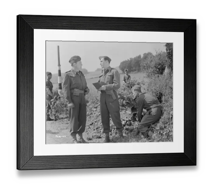 Framed Print : wen1942 bw neg pro 080