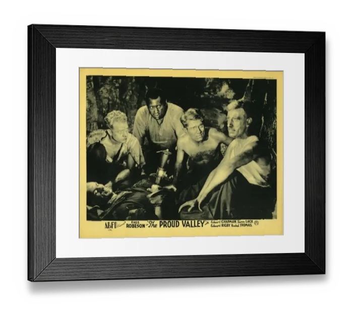 Framed Print : pru1939 bw lcd 002 Framed Print : pru1939 bw lcd 002