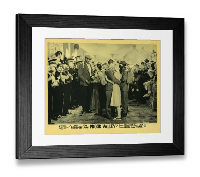 Framed Print : pru1939 bw lcd 006 Framed Print : pru1939 bw lcd 006