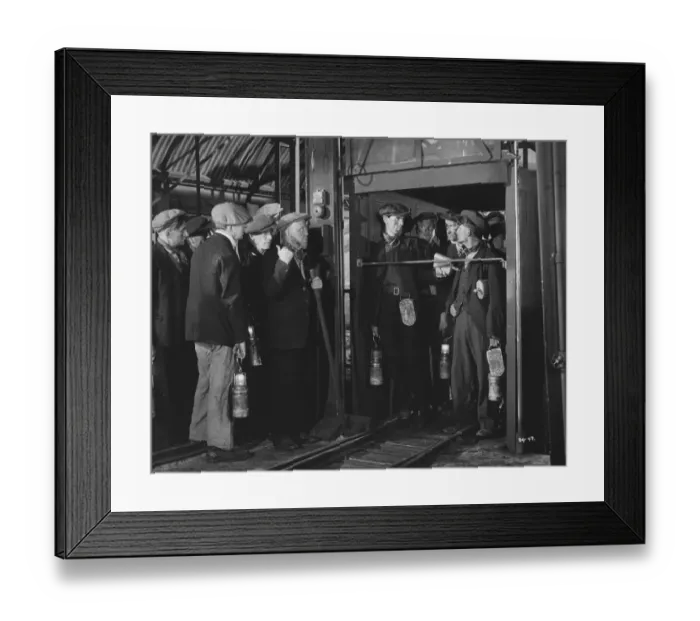 Framed Print : pru1939 bw pri 014 Framed Print : pru1939 bw pri 014