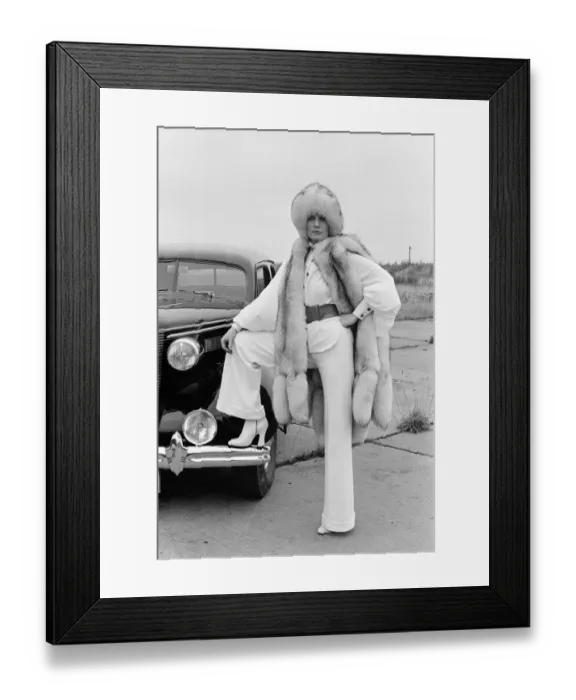 Framed Print : fin1973 bw neg 075