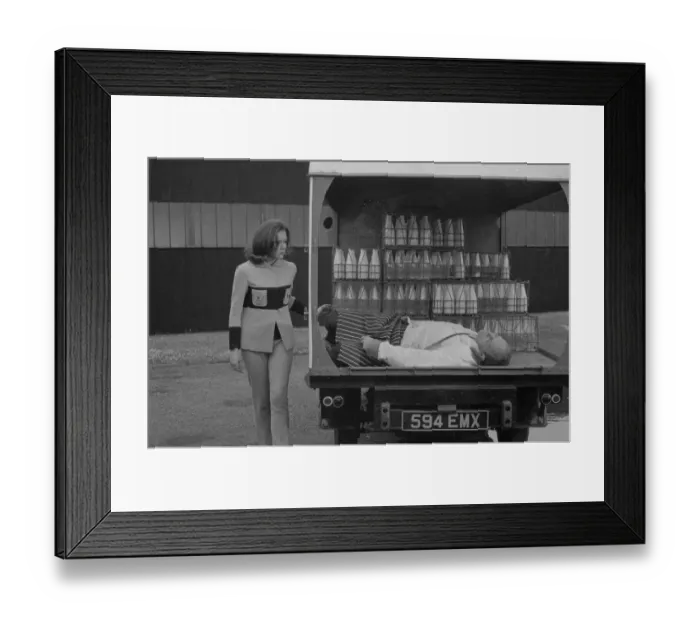 Framed Print : ave4 hnw bw neg 011