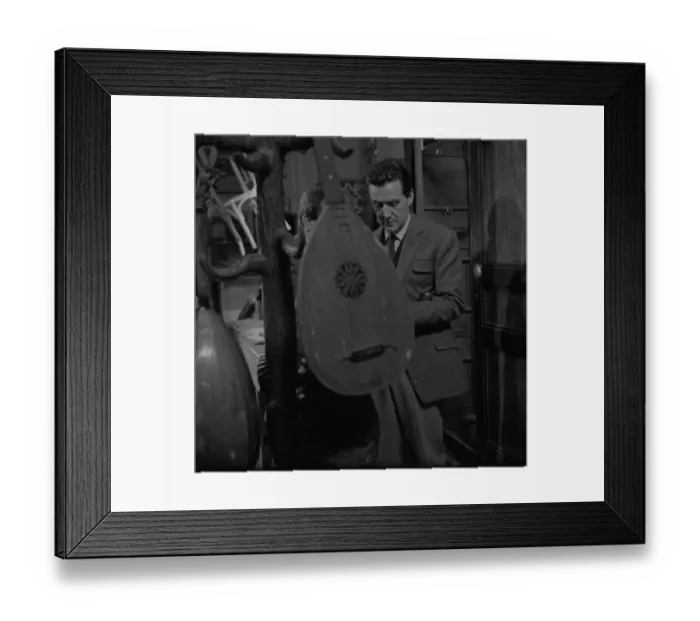 Framed Print : ave1 cob bw neg 004