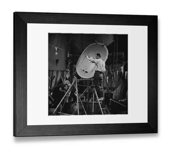 Framed Print : ave2 con bw neg 001