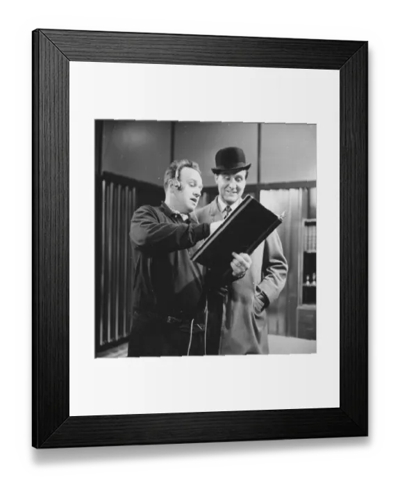Framed Print : ave2 kil bw pri 001
