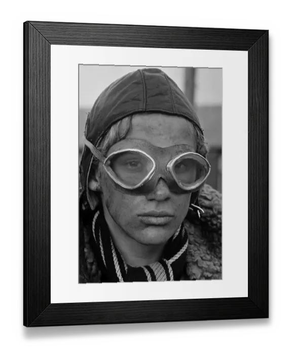 Framed Print : ace1976 bw neg 069 Framed Print : ace1976 bw neg 069