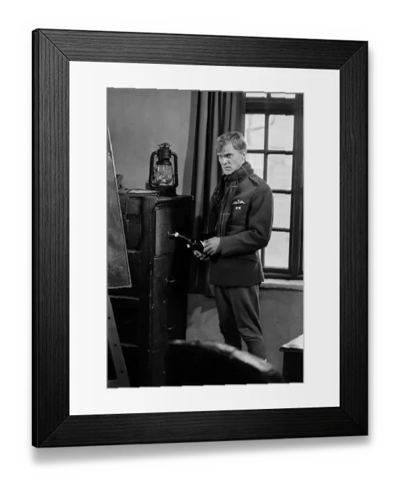 Framed Print : ace1976 bw neg 097 Framed Print : ace1976 bw neg 097