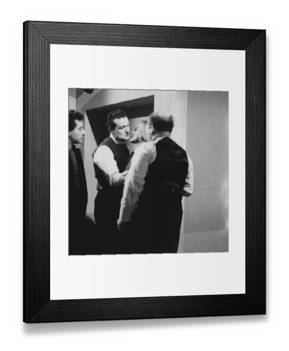 Framed Print : ave3 liw bw pri 001