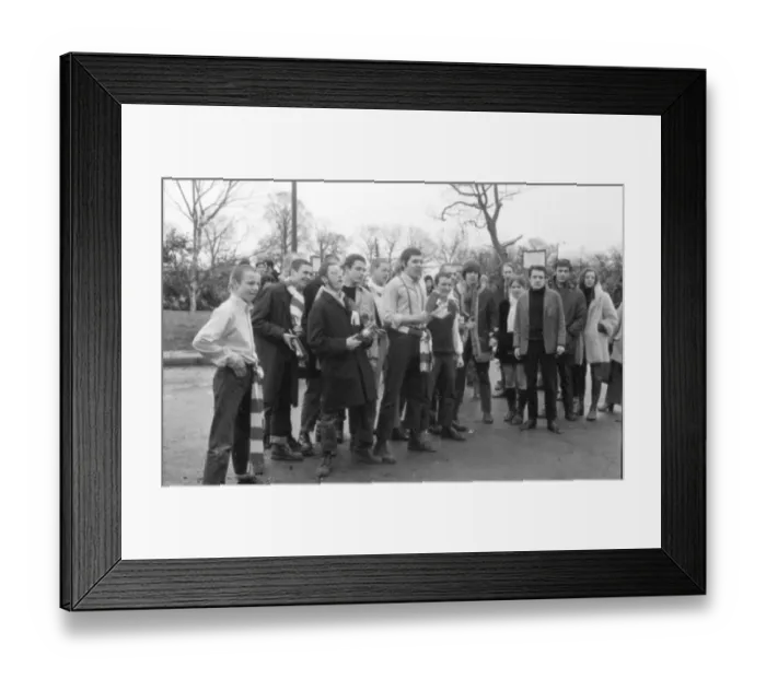 Framed Print : bre1970 bw pri con 001 01 Framed Print : bre1970 bw pri con 001 01