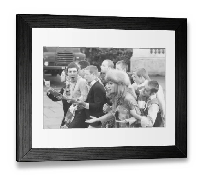 Framed Print : bre1970 bw pri con 002 04 Framed Print : bre1970 bw pri con 002 04