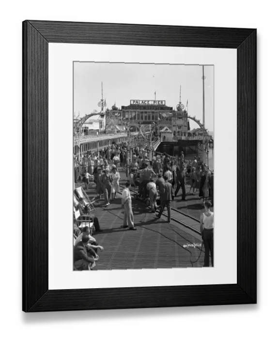 Framed Print : Brighton Rock (1947) publicity Framed Print : Brighton Rock (1947) publicity