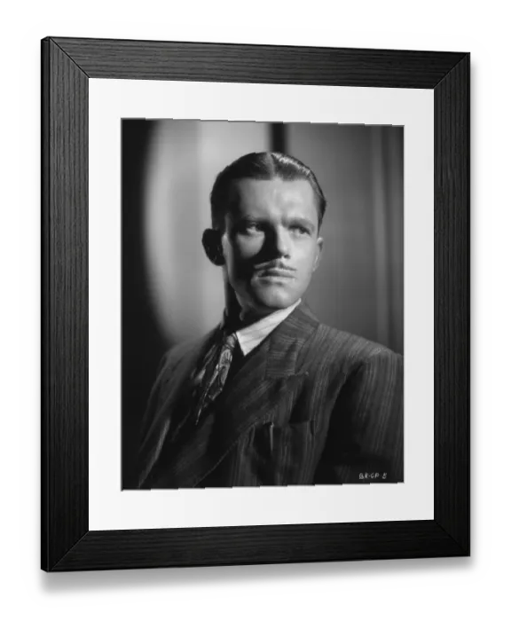 Framed Print : A production portrait from Brighton Rock (1947) Framed Print : A production portrait from Brighton Rock (1947)