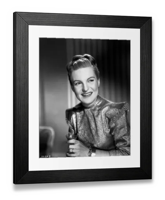 Framed Print : A production portrait from Brighton Rock (1947) Framed Print : A production portrait from Brighton Rock (1947)