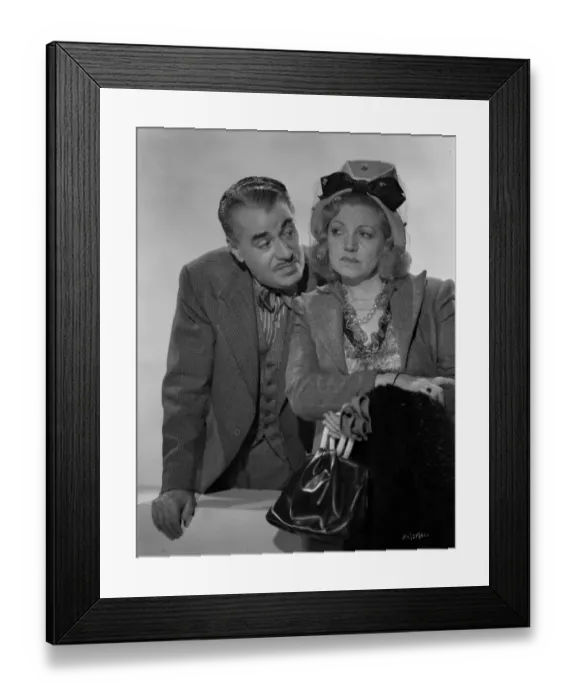 Framed Print : A production portrait from Brighton Rock (1947) Framed Print : A production portrait from Brighton Rock (1947)