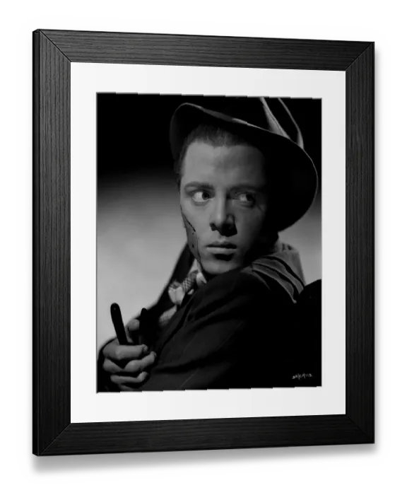 Framed Print : Richard Attenborough in Brighton Rock (1947)