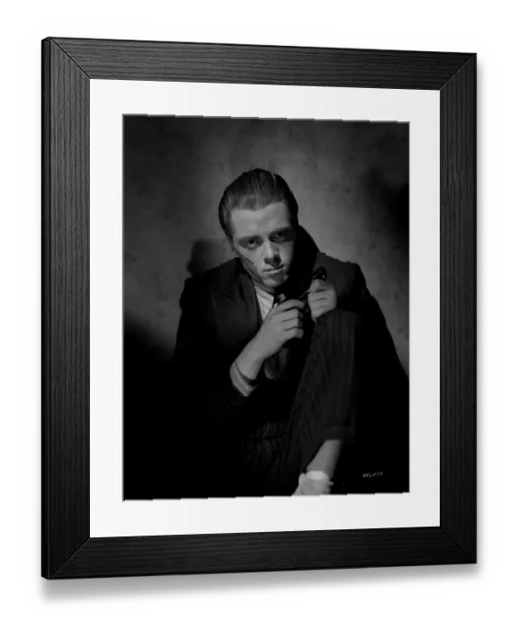 Framed Print : Richard Attenborough in Brighton Rock (1947) Framed Print : Richard Attenborough in Brighton Rock (1947)