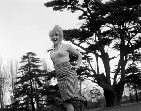 A smiling Gwendolyn Watts from Billy Liar (1963)