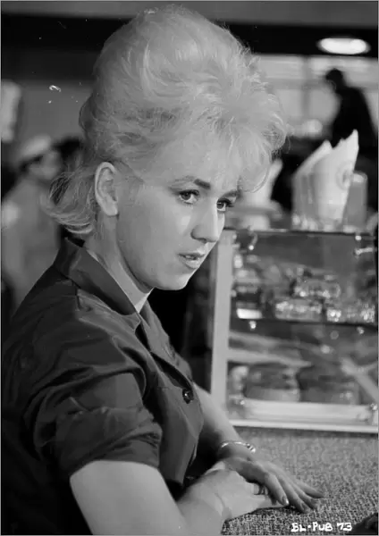 Gwendolyn Watts in a cafe scene from Billy Liar (1963)