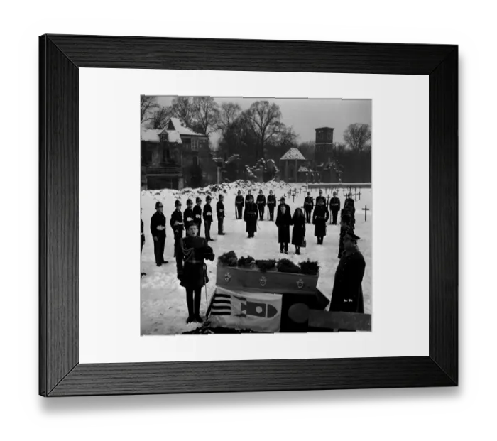 Framed Print : The daydream funeral sequence from Billy Liar (1963) Framed Print : The daydream funeral sequence from Billy Liar (1963)