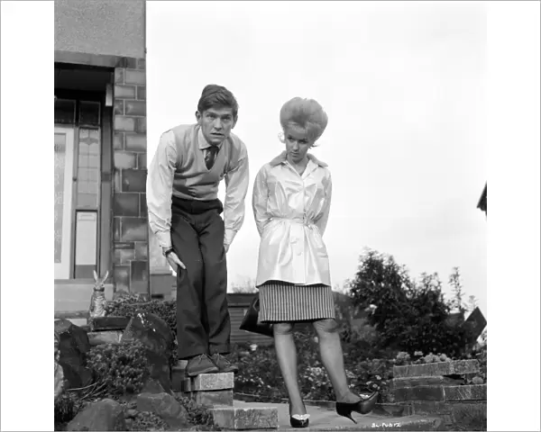 Tom Courtenay and Gwendolyn Watts in Billy Liar (1963)