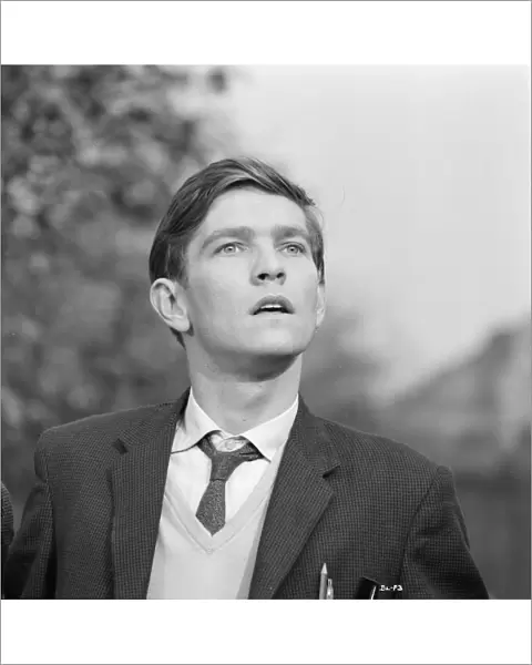 A black and white production still image from Billy Liar (1963)