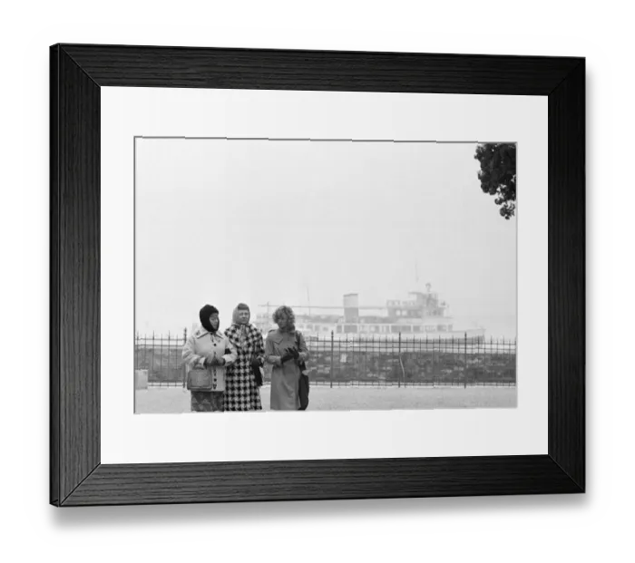 Framed Print : Don t Look Now Framed Print : Don t Look Now