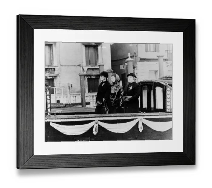 Framed Print : Don t Look Now Framed Print : Don t Look Now