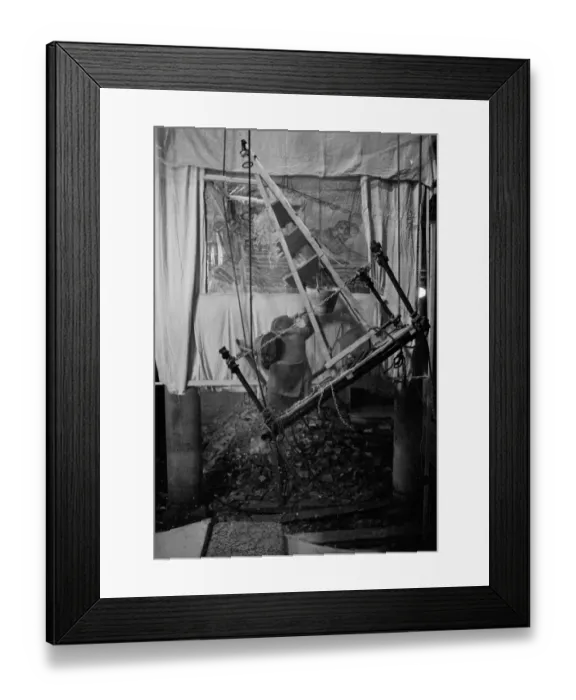 Framed Print : Don t Look Now Framed Print : Don t Look Now