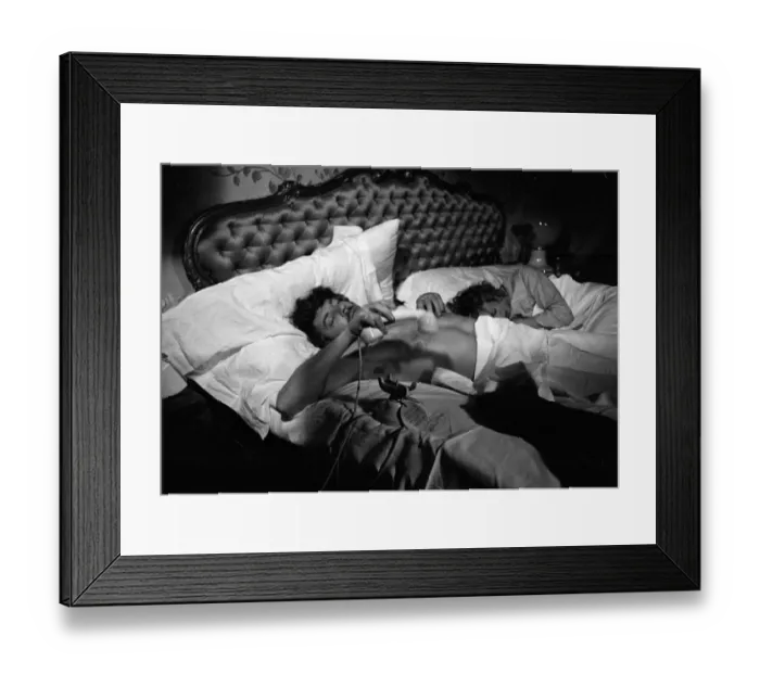 Framed Print : Don t Look Now Framed Print : Don t Look Now