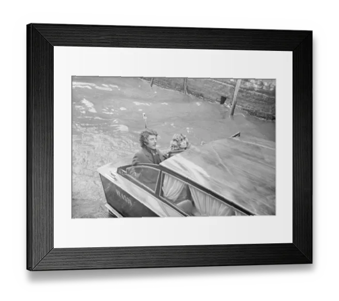 Framed Print : Don t Look Now Framed Print : Don t Look Now